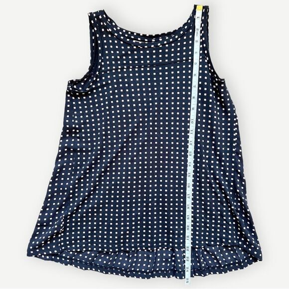 Ann Taylor LOFT Petites Black Polka Dot Pleated Back Shell Blouse. Top. XSP. - Picture 4 of 8